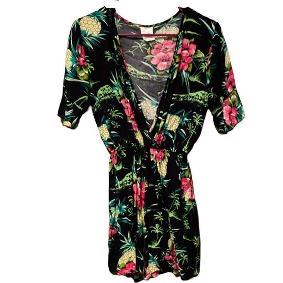 Hawaiian Romper Size Large - Picture 1 of 10